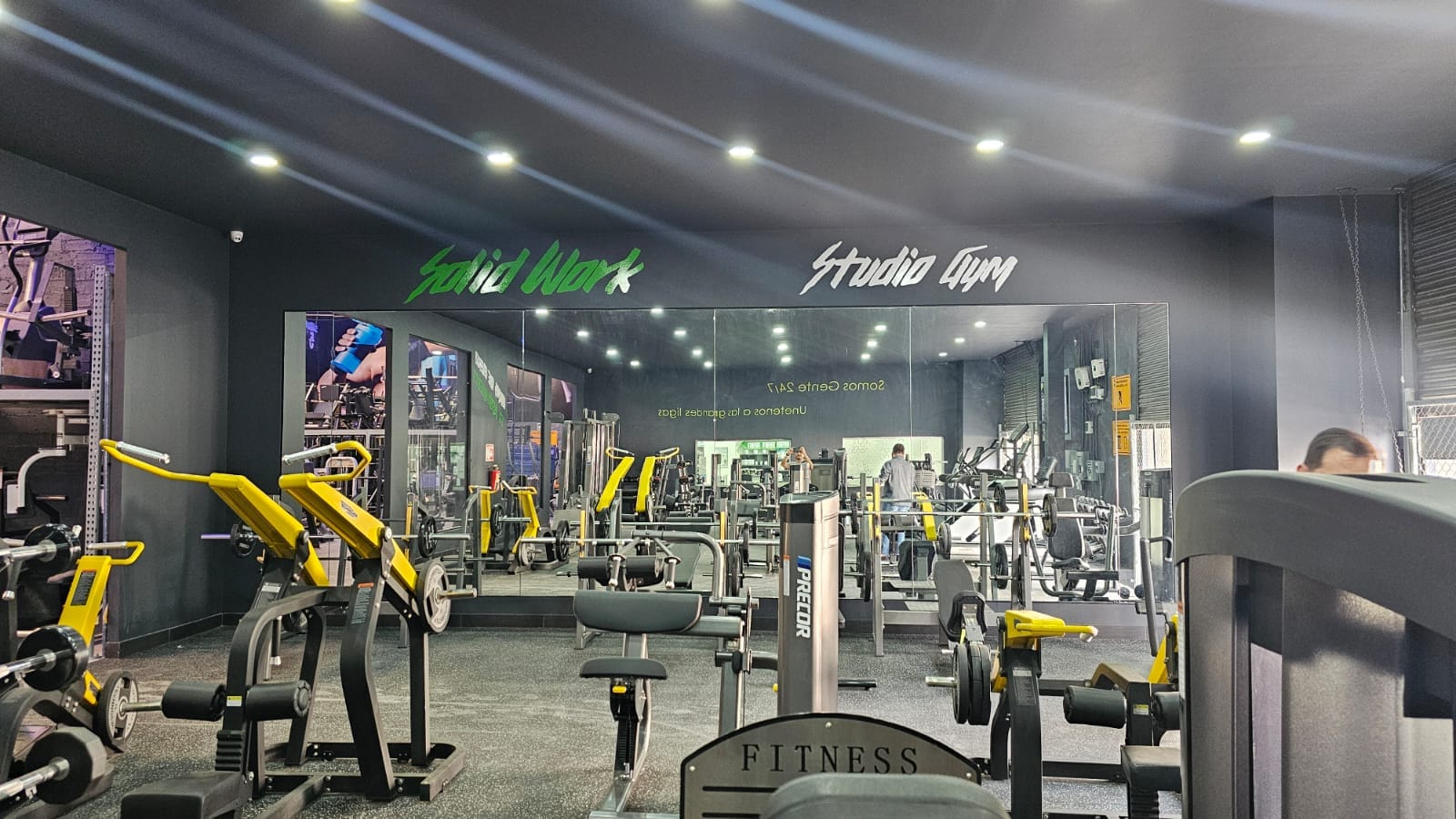 Showroom Solid Work